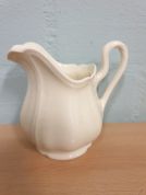 Wedgwood Queens Plain Melkkannetje groot H10cm, 0.15 ltr